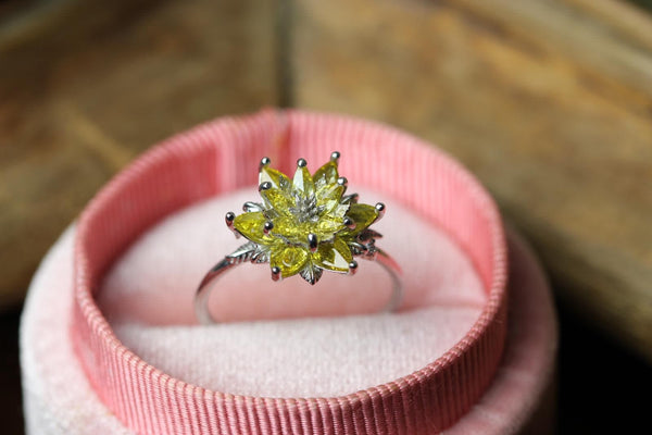 Citrine Lotus Ring, November Birthstone Ring, Yellow Gemstone Flower Ring, Dainty Floral Ring, Gift for Mom Jewelry, Promise Ring