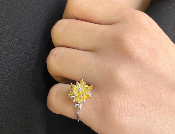 Citrine Lotus Ring, November Birthstone Ring, Yellow Gemstone Flower Ring, Dainty Floral Ring, Gift for Mom Jewelry, Promise Ring