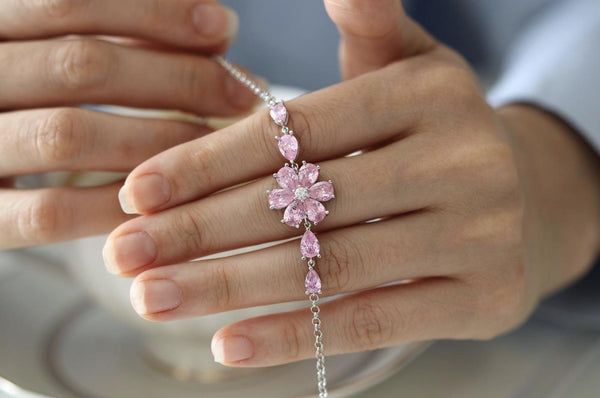 Pink Quartz Lotus Bracelet, Floral Dainty Bracelet for Her, Adjustable Minimal Jewelry, Meaningful Gift, SCK Eda yildiz jewelry